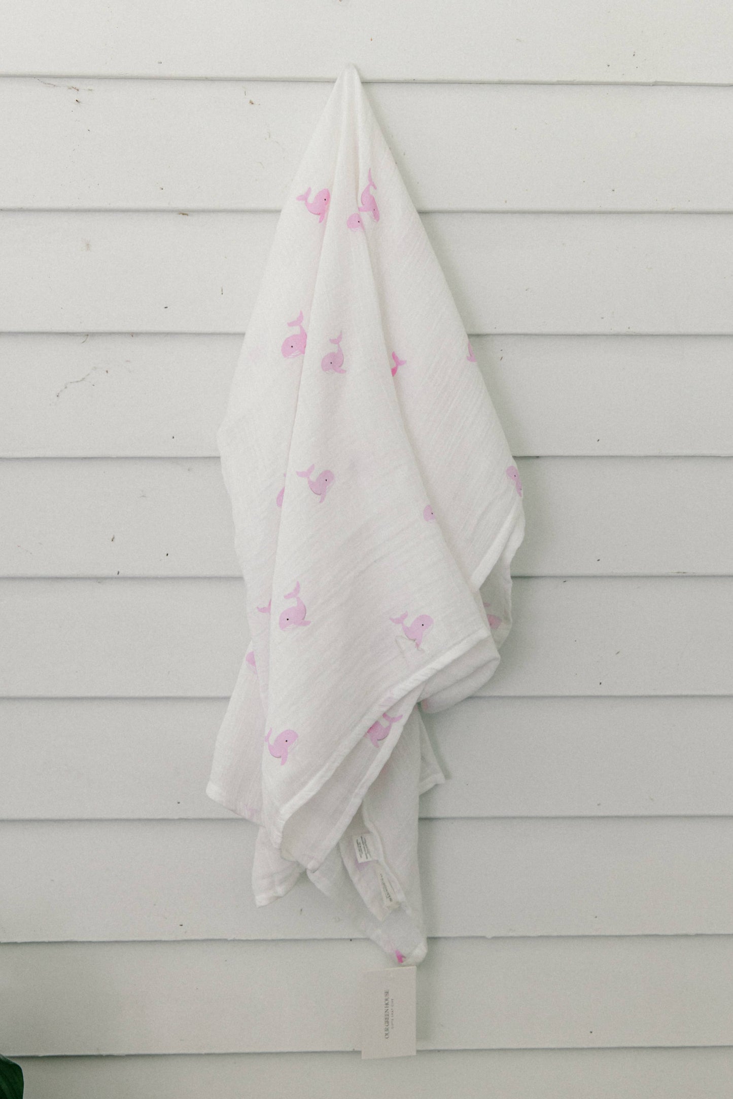 BA - Organic Muslin Baby Swaddle - Pink Whale Print