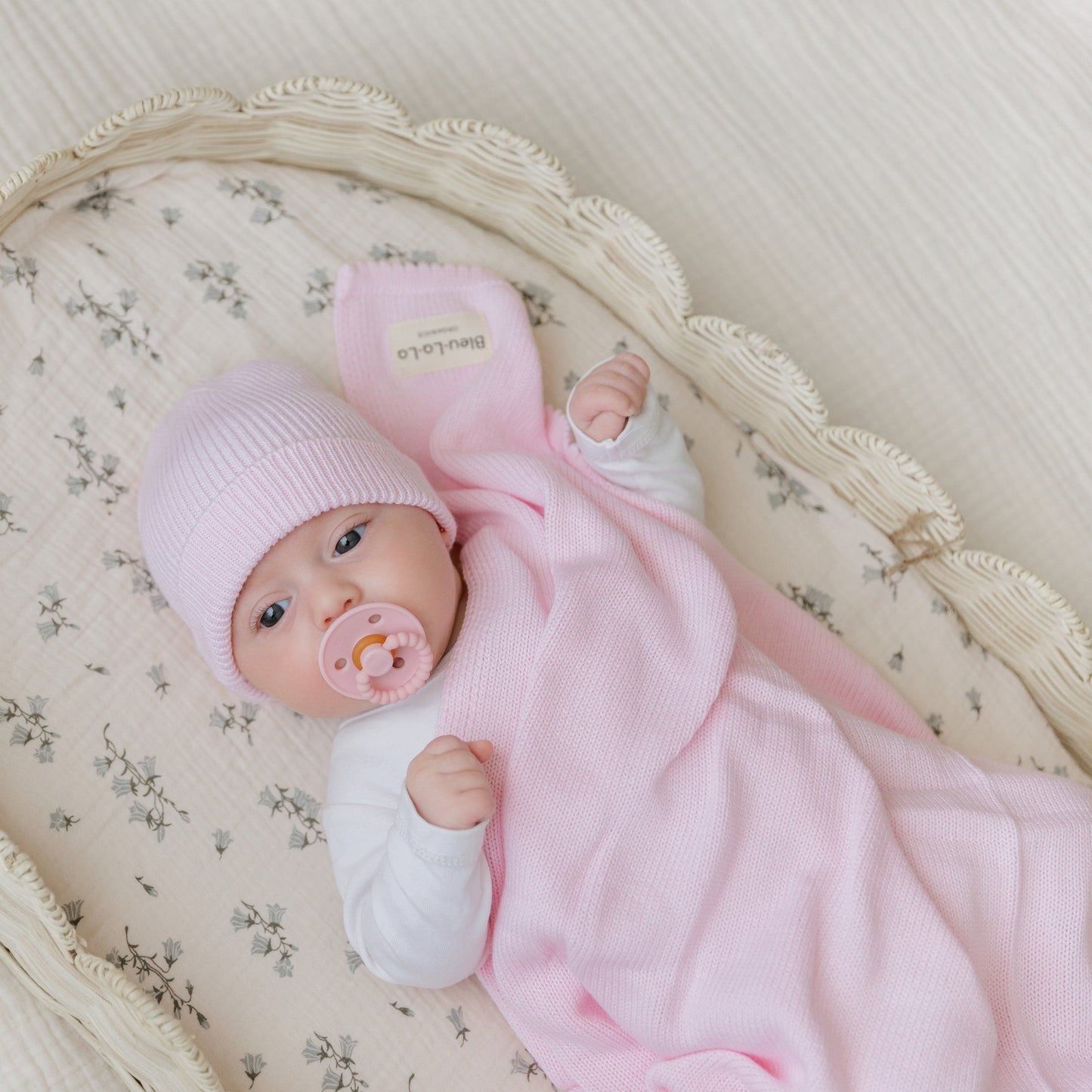 Luxe Collection 100% Organic Cotton Luxury Knit Baby Blanket + Hat Set with Gift Box